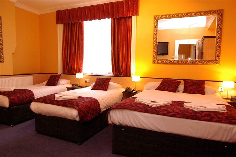 Tudor Court 3* Londra