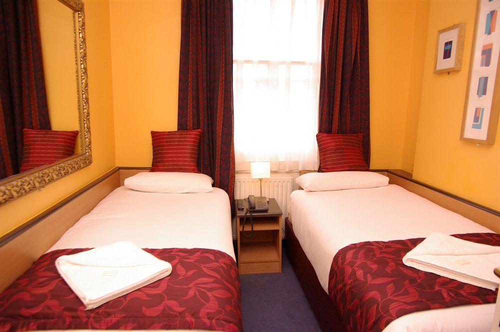 Tudor Court Hotel Londra